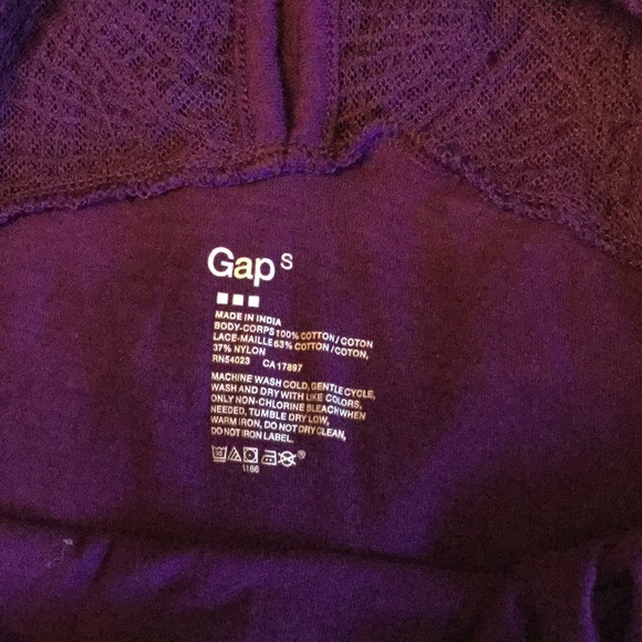 GAP Lace Sleeve Purple Top.              C009 - Picture 5 of 5